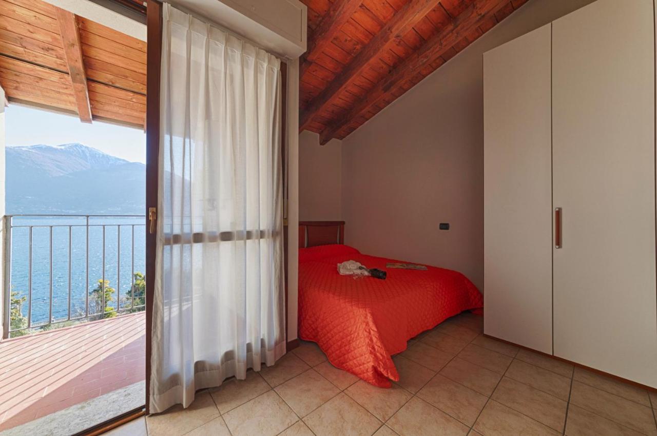 2-Bedroom Lakeview Apartment At The Lake Acquaseria Extérieur photo